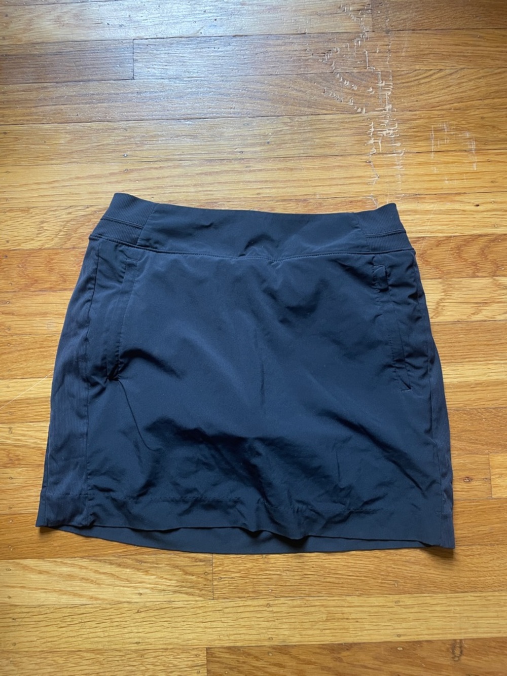 Athleta Skort with Front and Back Pockets